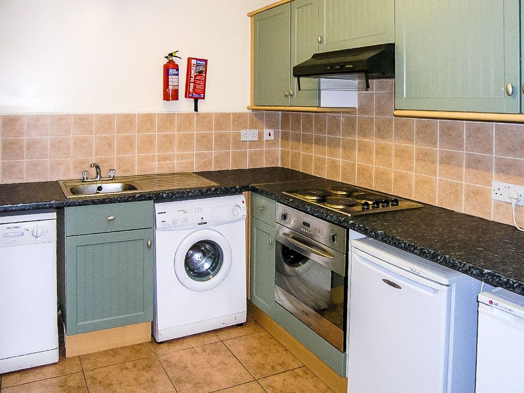 1  ADEL WOOD GROVE