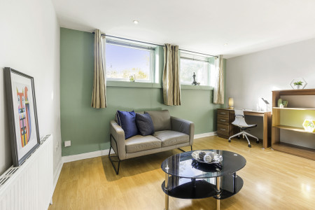 23 Flat 1 Cliff Road