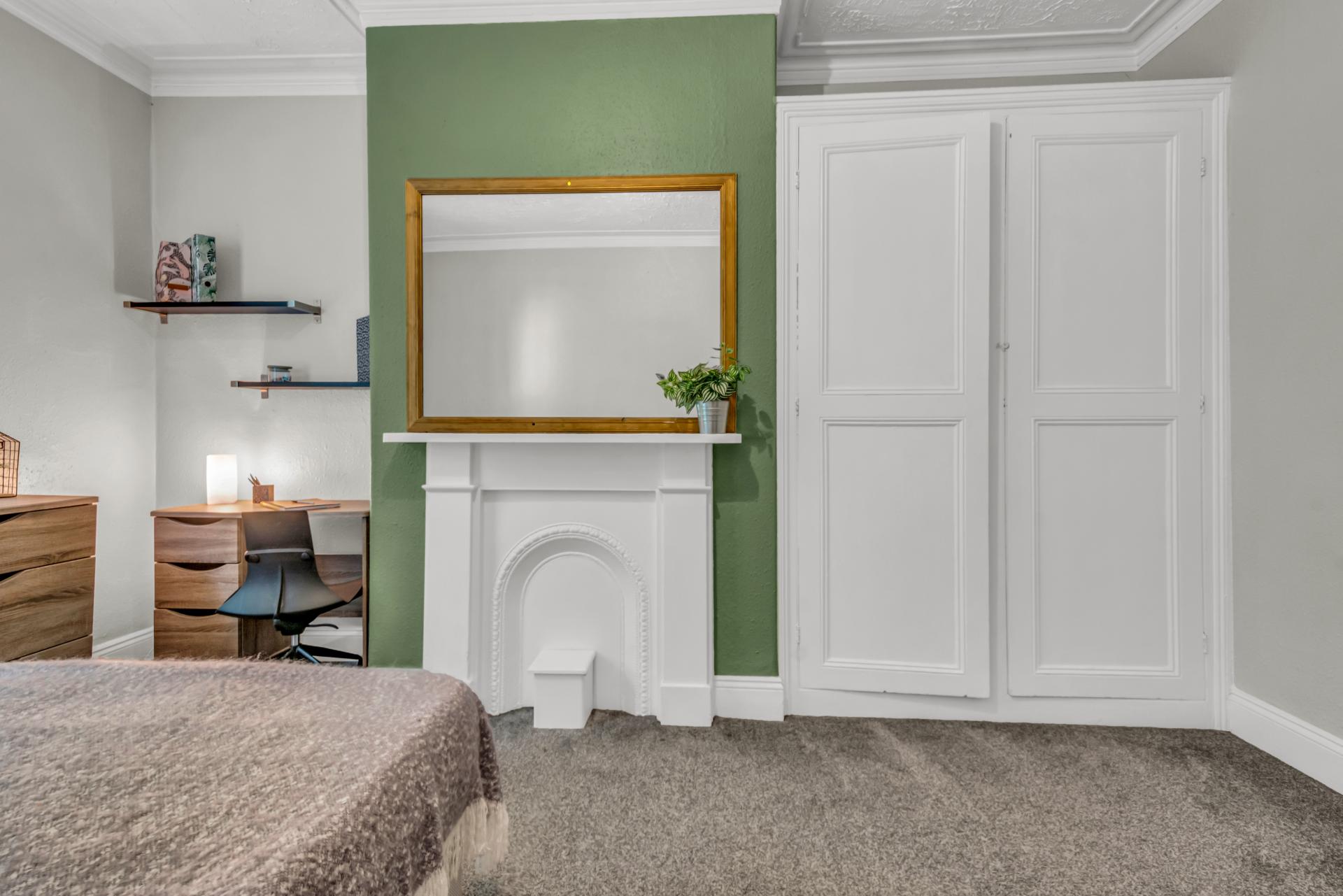 2 WINSTANLEY TERRACE