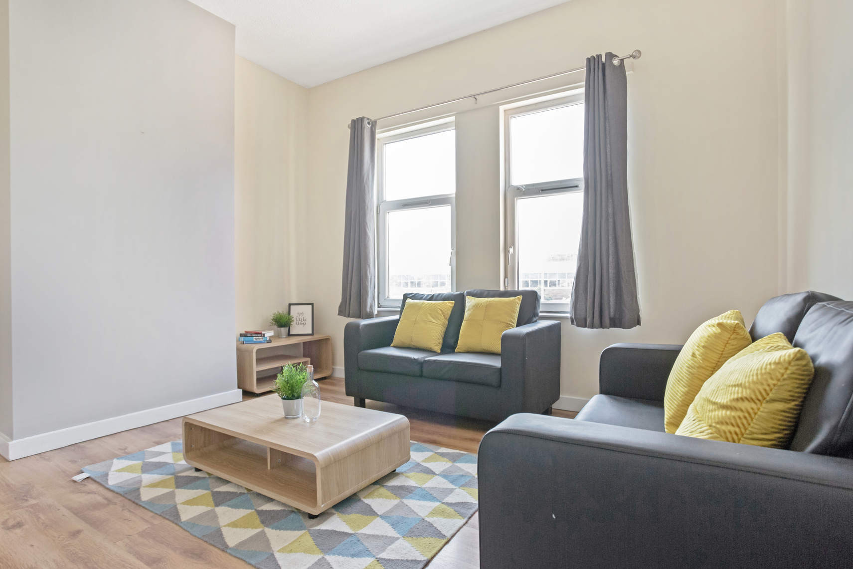 86A  BURLEY ROAD