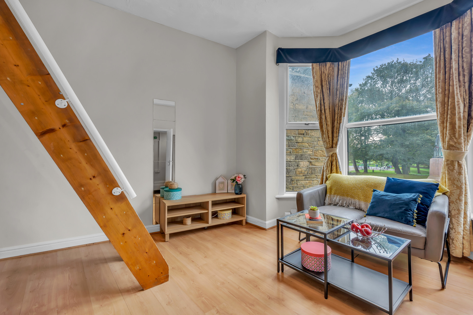 Flat 1, 3  MOOR VIEW