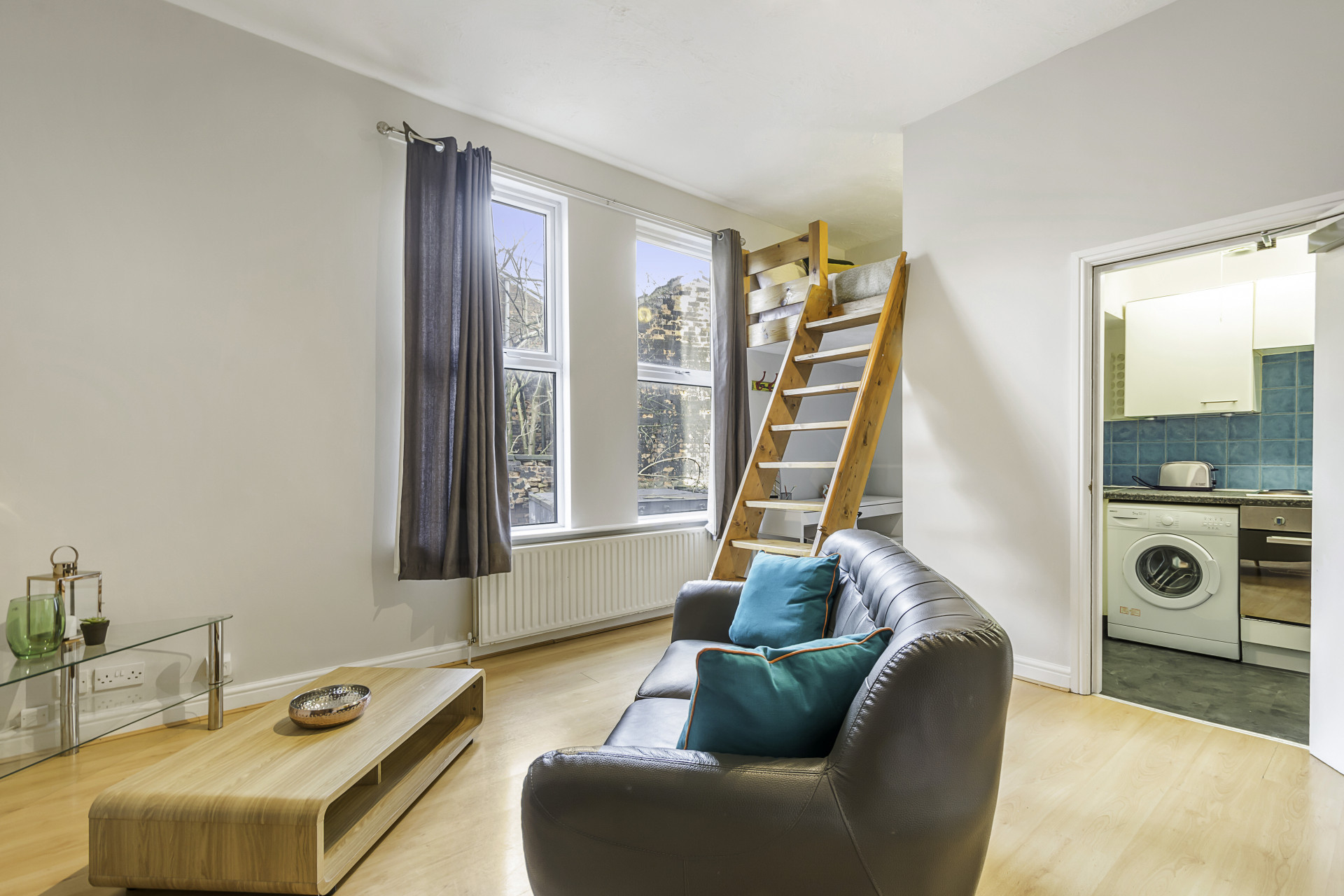 Flat 2, 3  MOOR VIEW