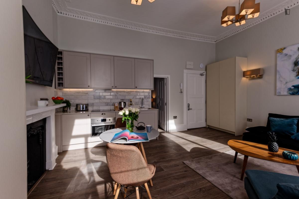 Lovely 1-bedroom apartment close to Baker Street Tube