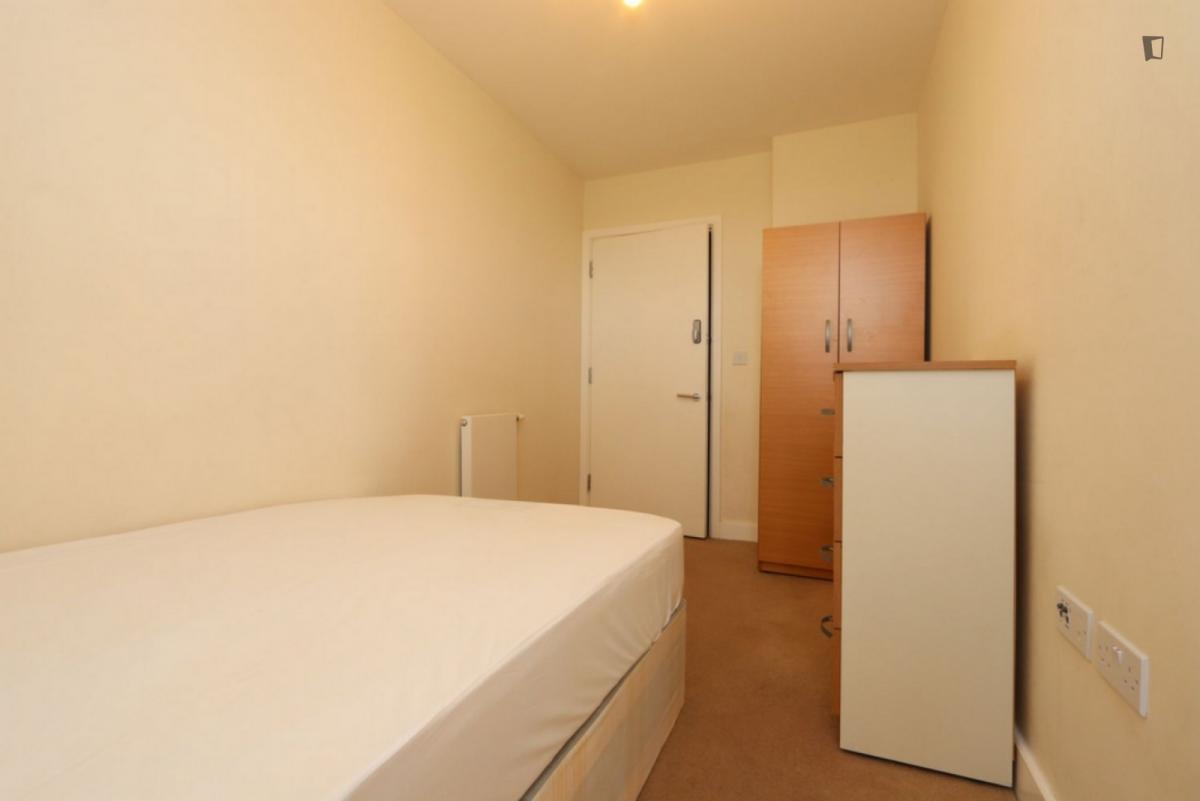 Bedroom (Room 4) image