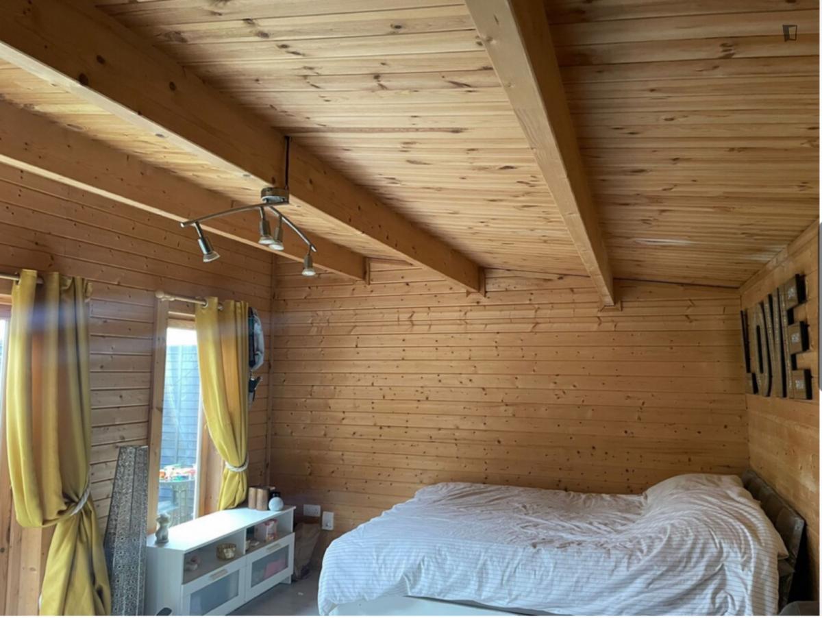 Bedroom area image