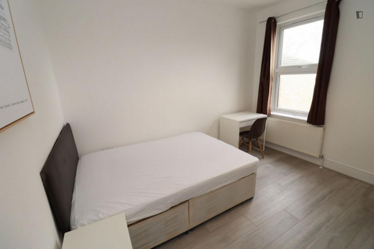 Double Bedroom (Room 3) image
