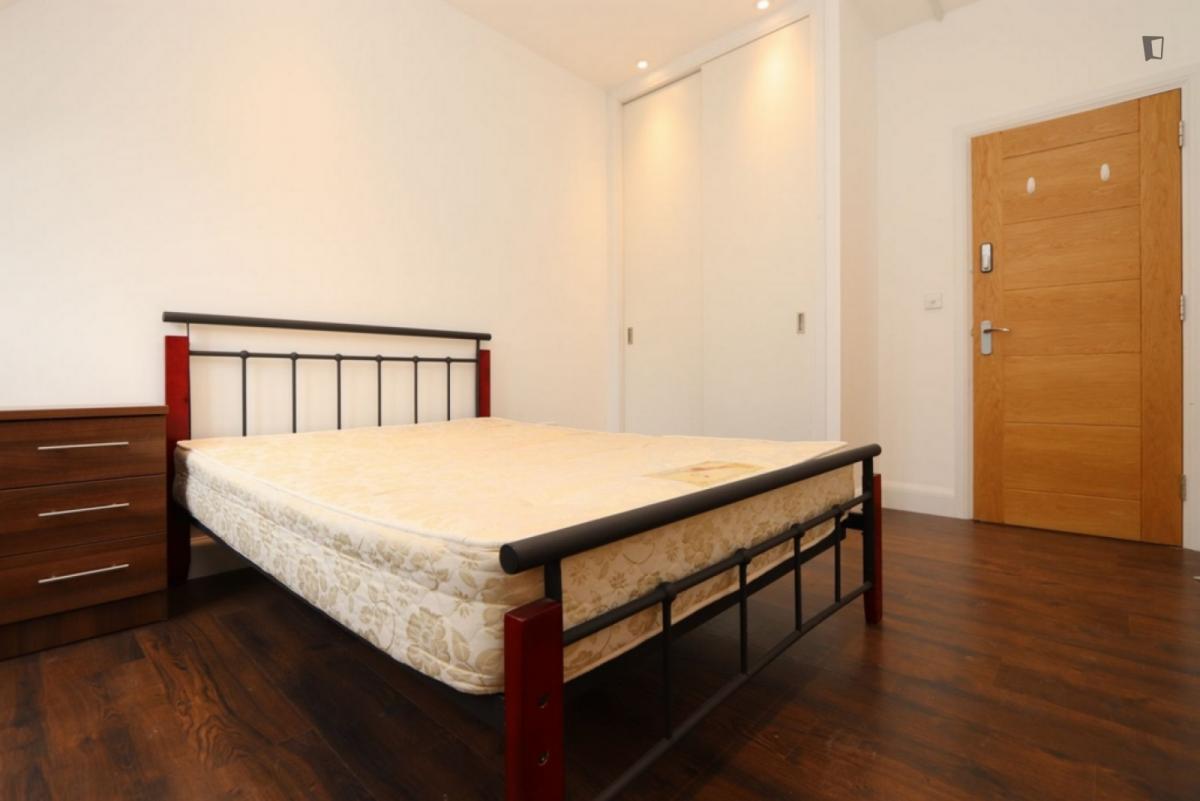 Double Ensuite Bedroom (Room 1) image