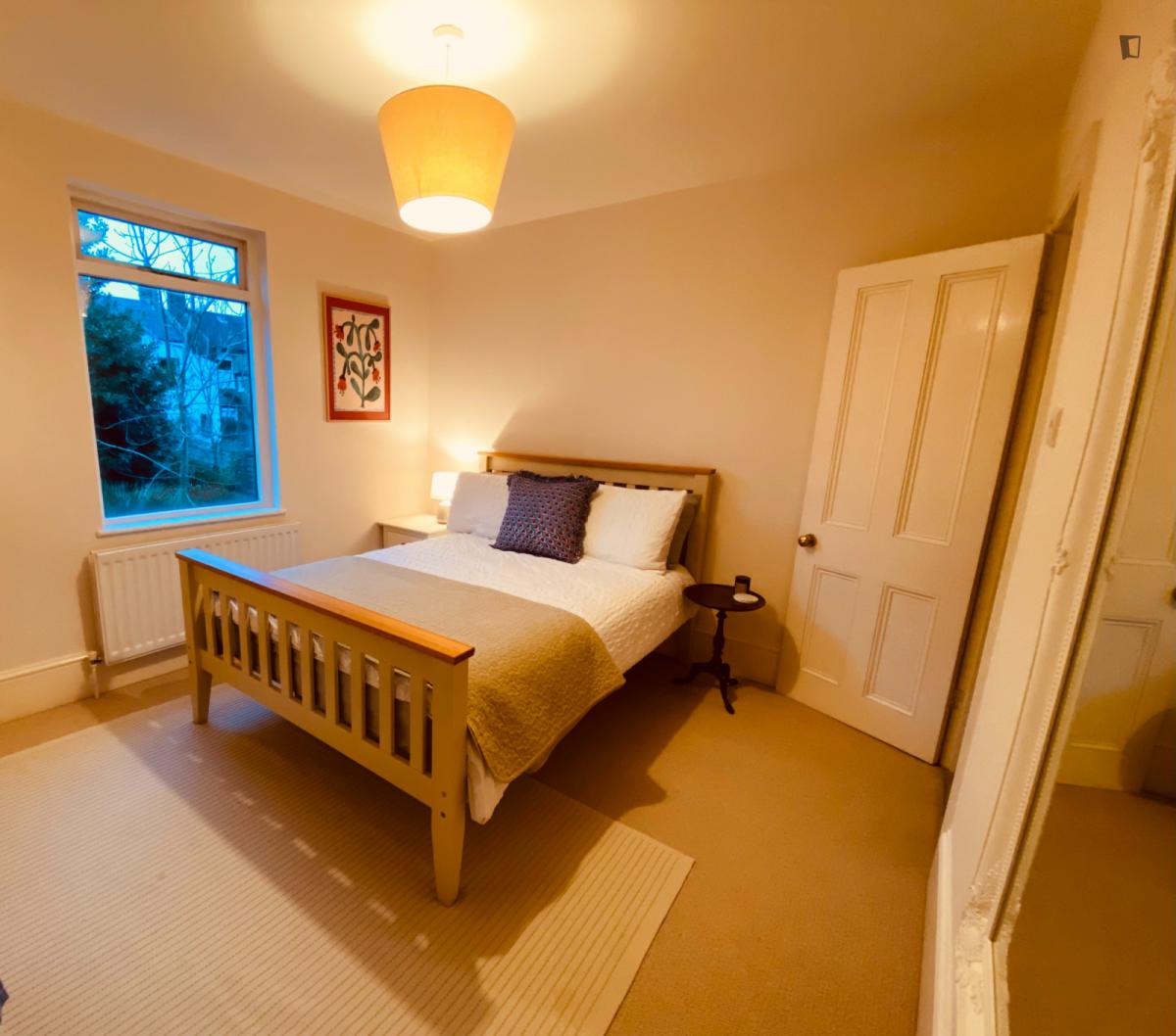 Double bedroom 3 image