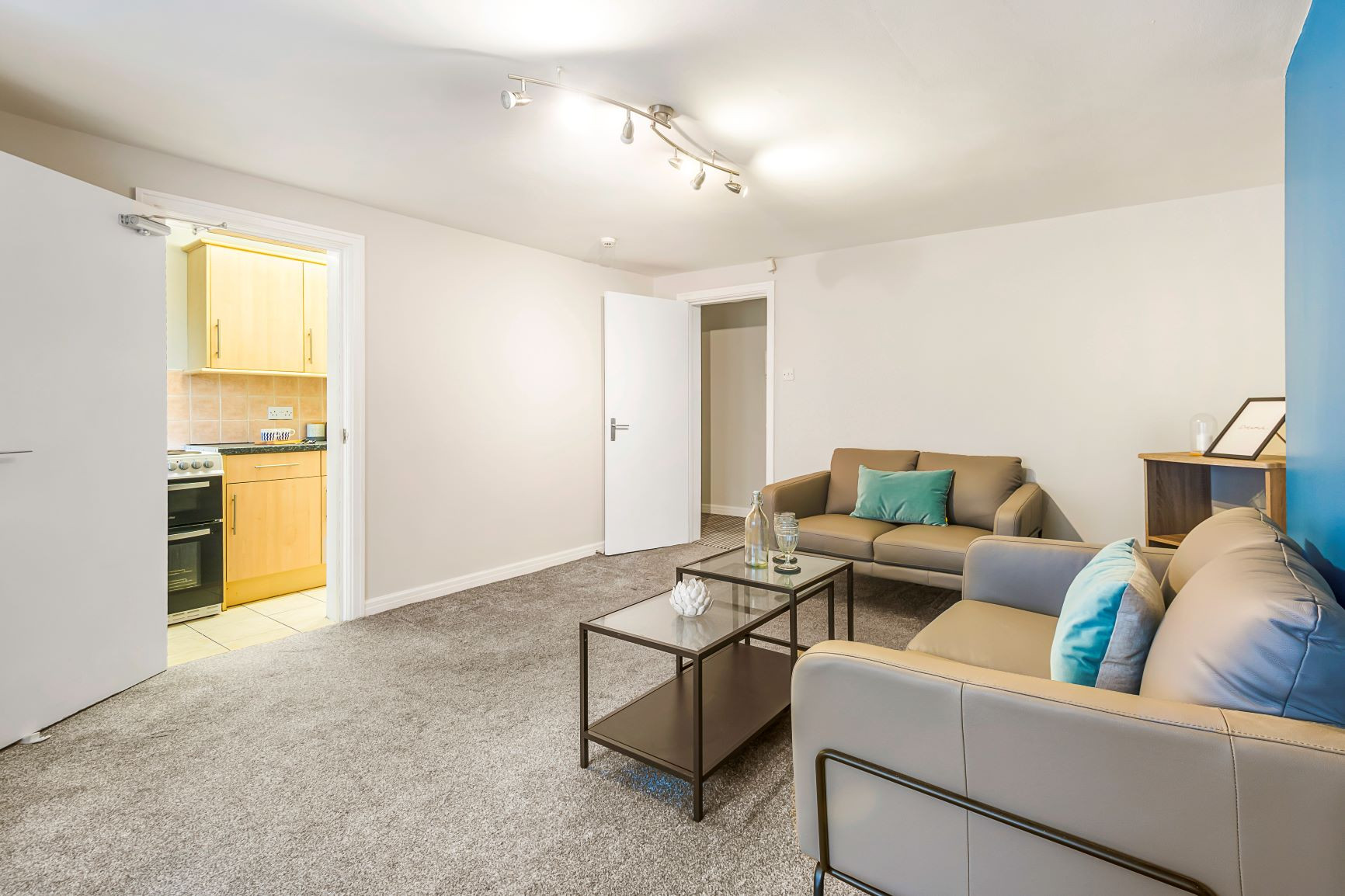 Flat 1, 6 image