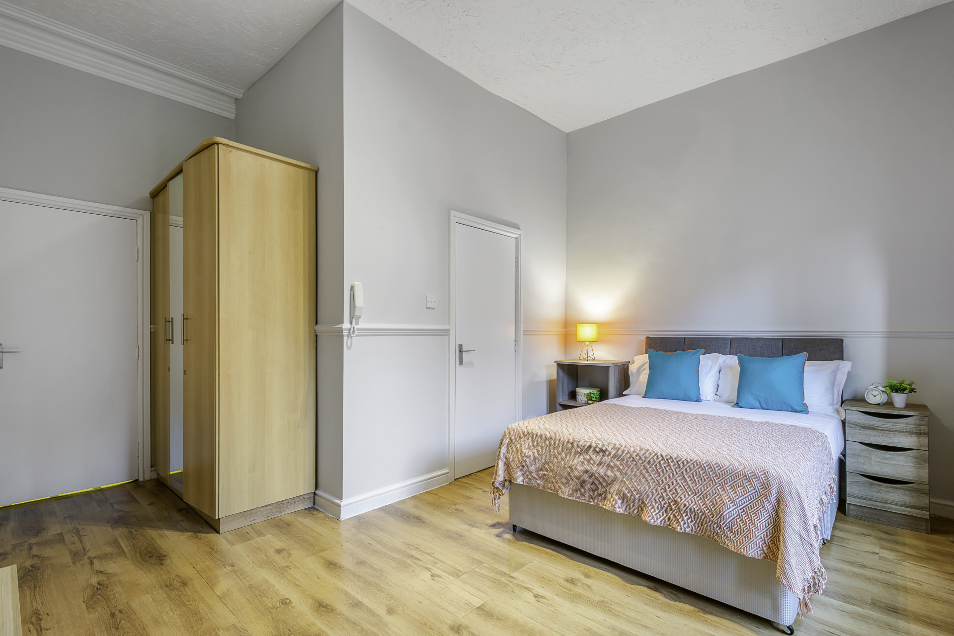 Flat 3, 257 image