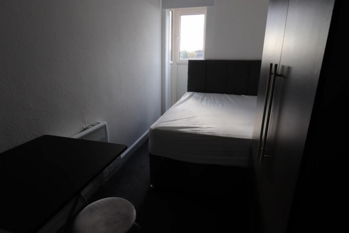 Single bedroom (Room 5) image