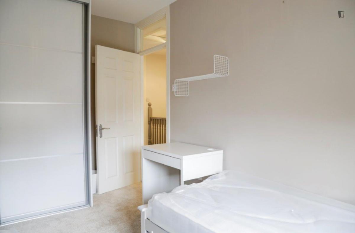 Twin Bedroom 1 image