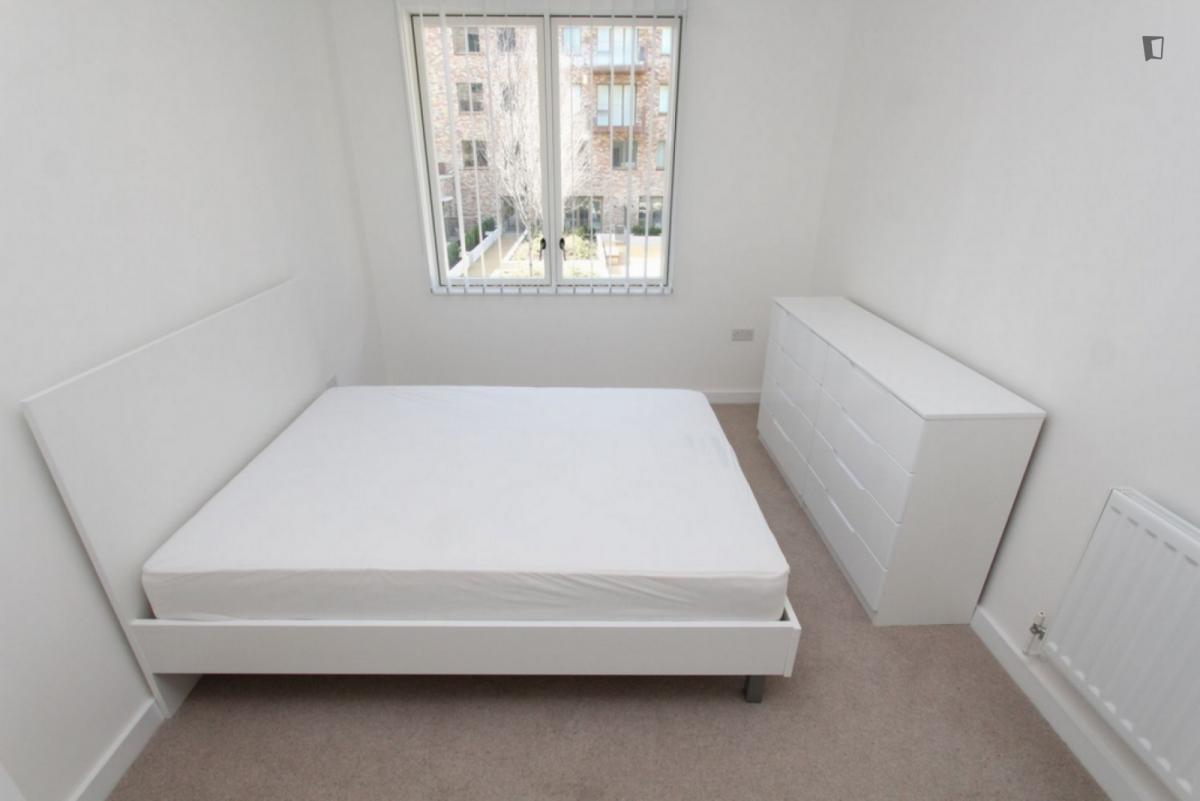 bedroom 1 image
